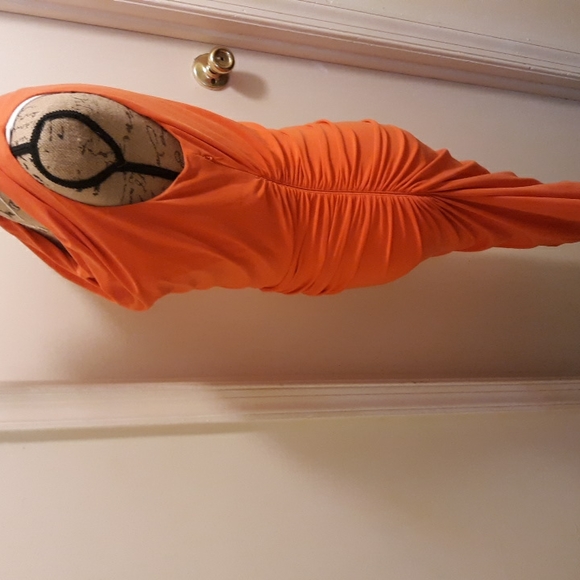 Sleeveless dress - Picture 3 of 6